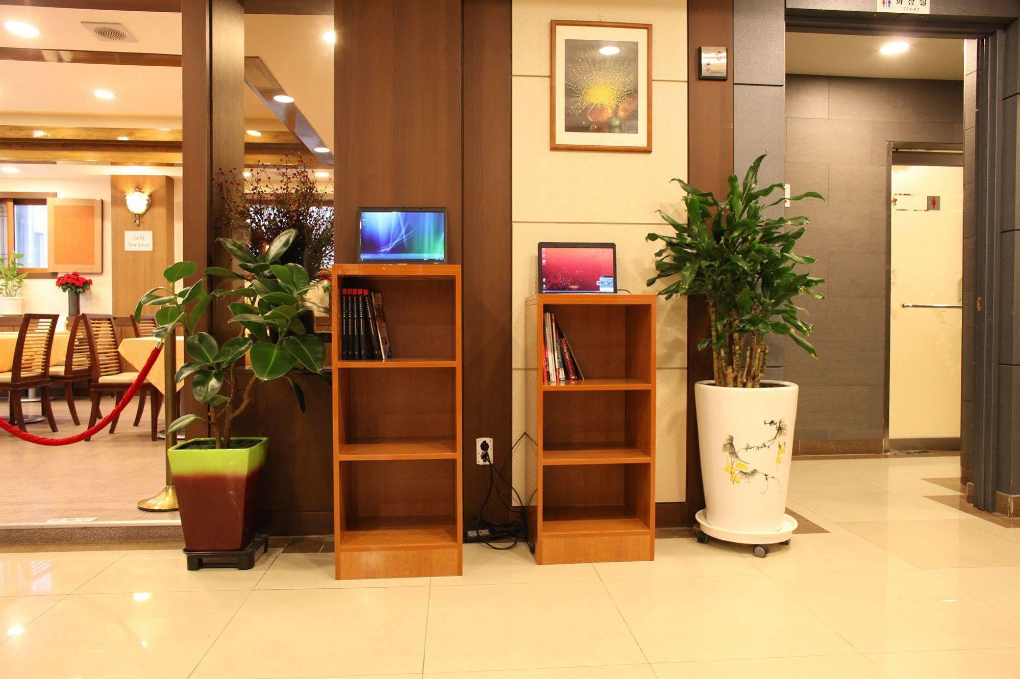 Hill House Seoul Myeongdong Ξενοδοχείο Εξωτερικό φωτογραφία